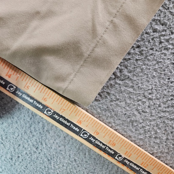 $65‎ NWT Cremieux Chino Shorts Men 40 x 8" Stretch Relaxed Fit Khaki 5-Pocket - Picture 8 of 10